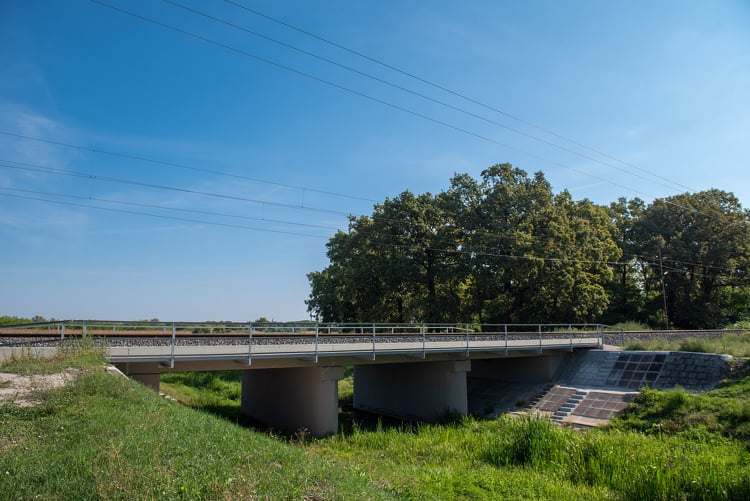 Több mint 120 éves vasúti híd újul meg Berettyóújfalu térségében