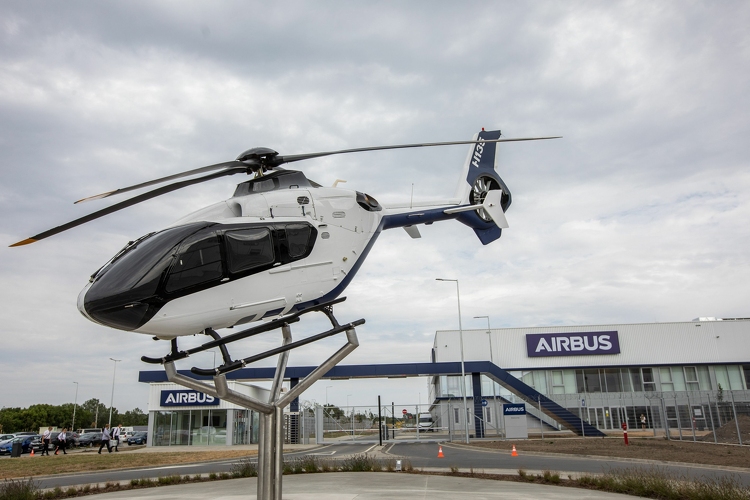 Az Airbus Helicopters gyulai gyára melletti ipari parkban épül új út
