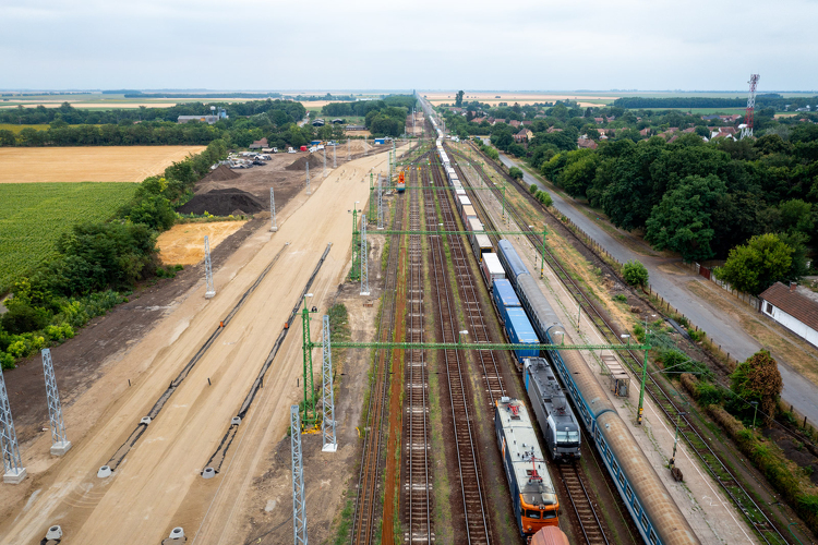 Békéscsaba – Lőkösháza: folyamatos az előrehaladás a nemzetközi vasútvonal korszerűsítésén