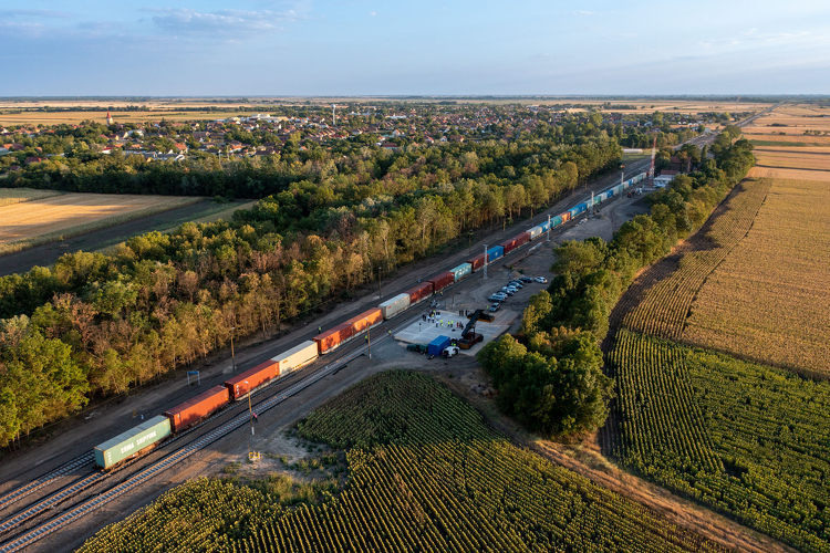A tanúsító szerepvállalása is elengedhetetlen volt a teherforgalom megindításához a Szeged−Röszke vasútvonalon