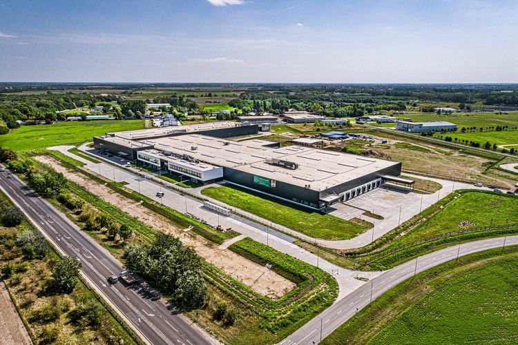 A fővárosi agglomerációban kivitelezett körforgásos modellt megvalósító gyárat a Merkbau