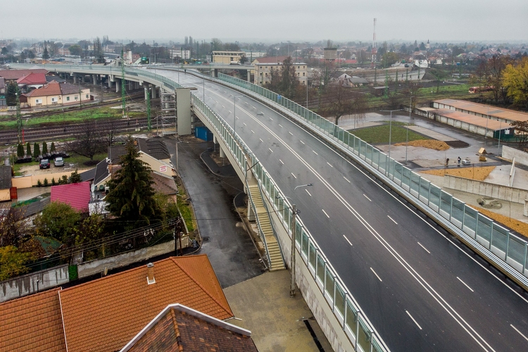 Befejeződött az utóbbi idők legkomplexebb, Miskolcot érintő infrastrukturális beruházása – hamarosan megnyitják az Y-hidat