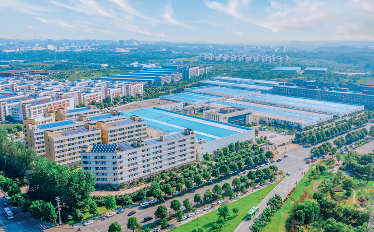 A BMW-gyár építkezése újabb óriásberuházást vonzott Debrecenbe