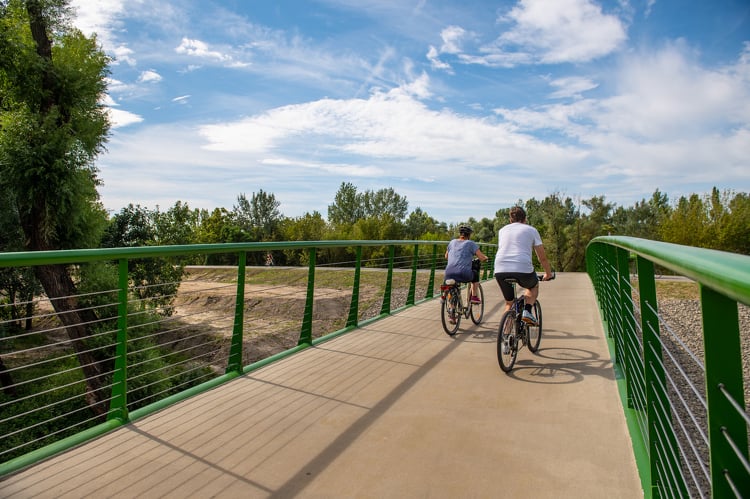 Új híddal épül meg a Szentendre több városrészét a HÉV-vel összekötő bicikliút