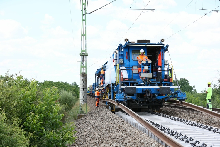 Rövidesen befejeződik a vasúti pálya helyreállítása Kétpónál