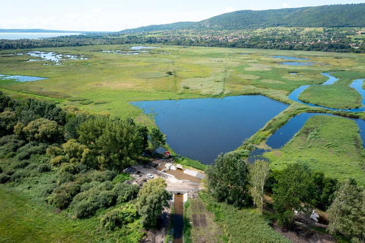 Fellélegezhet a Balaton: még idén befejeződik a víz minőségét javító fejlesztés