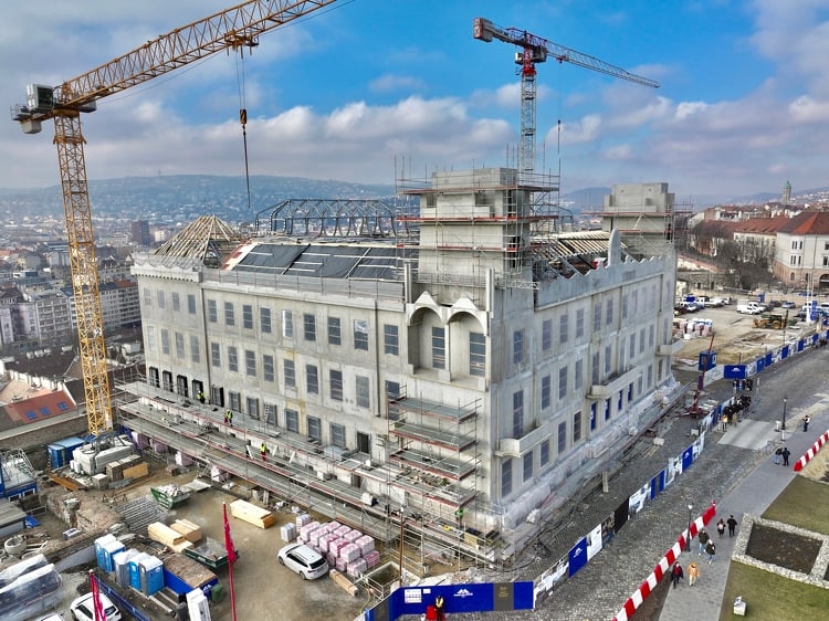 Tervezett ütemben halad a József főhercegi palota újjászületése