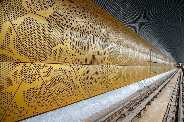 Egyedi megoldások, komoly erőfeszítések állnak az új metróállomások acélszerkezetei mögött