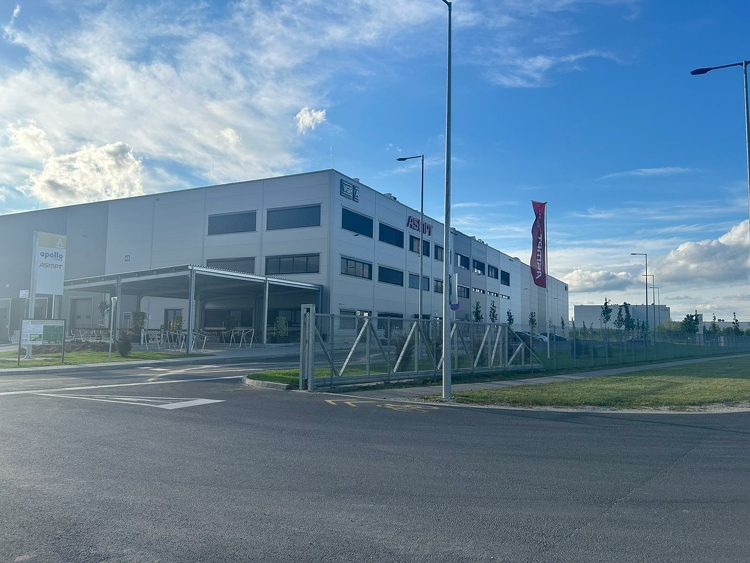 Távol-keleti elektronikai gyártó választotta új üzemközpontja helyszínének Győrt 