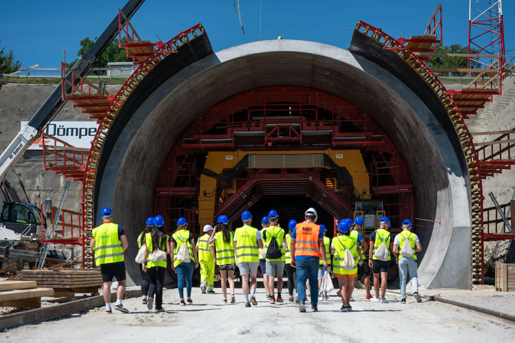 Várják a jövő infrastruktúra-építőit – augusztusban újra Duna Group Szabadegyetem