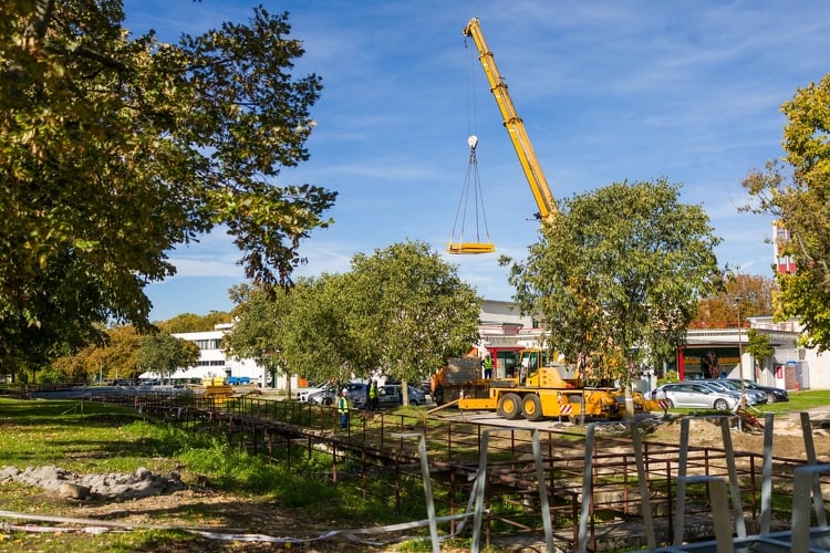 Négy új hidat építenek az egykori iparváros szívében