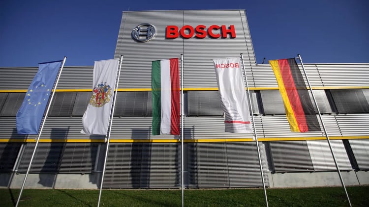 Óriási beruházással építette fel Miskolcon új logisztikai központját a Bosch