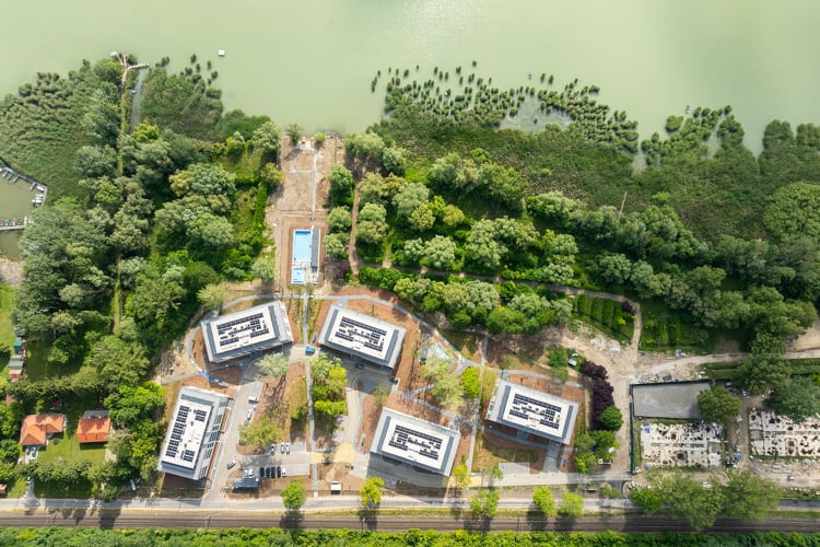 Hatalmas teraszok és prémium anyagok emelik magasra Keszthely új lakóparkját