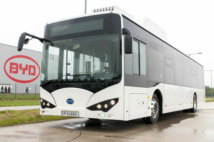Tovább terjeszkedik a BYD - Új elektromosbusz-gyártó üzem épül Komáromban