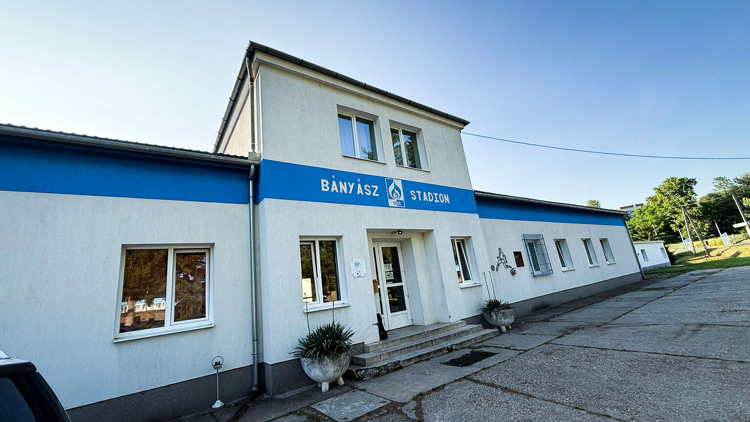 Megújul a komlói sportélet központja