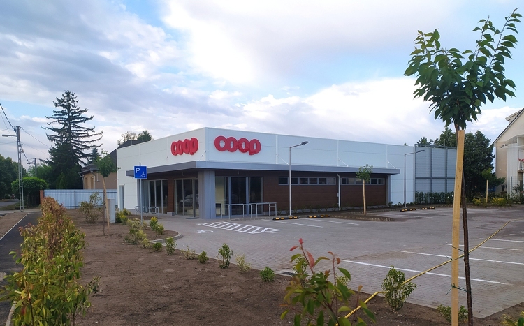 Új bevásárlóközponttal gazdagodott Dél-Debrecen