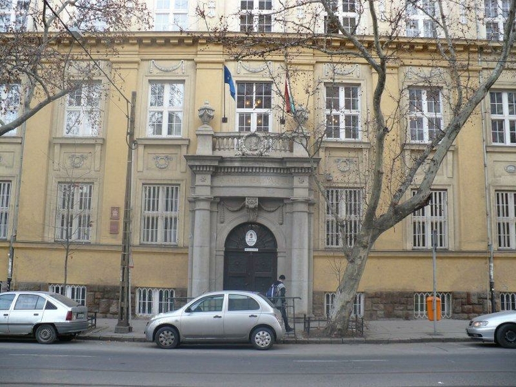 Új szintre emelik a járműipari képzést a Fáy András Technikumban