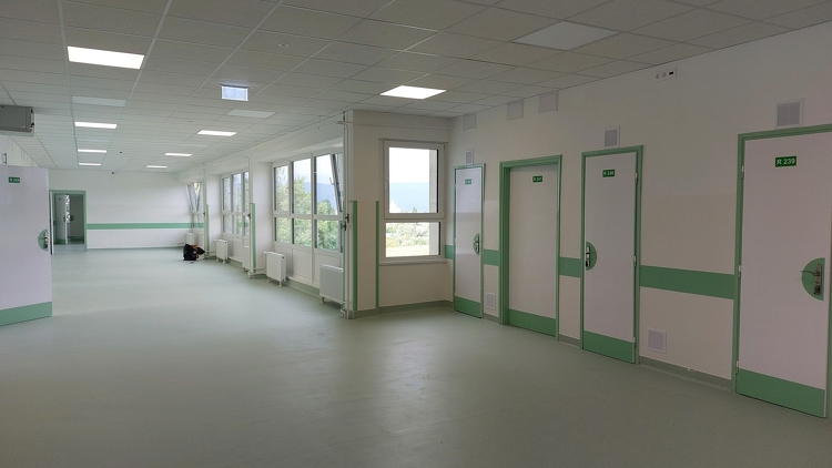 Méltóbb környezet várja a betegeket a váci szakrendelő több részlegén