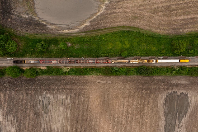 Újabb lépés a Kiskunfélegyháza-Szeged vasútvonal korszerűsítésében