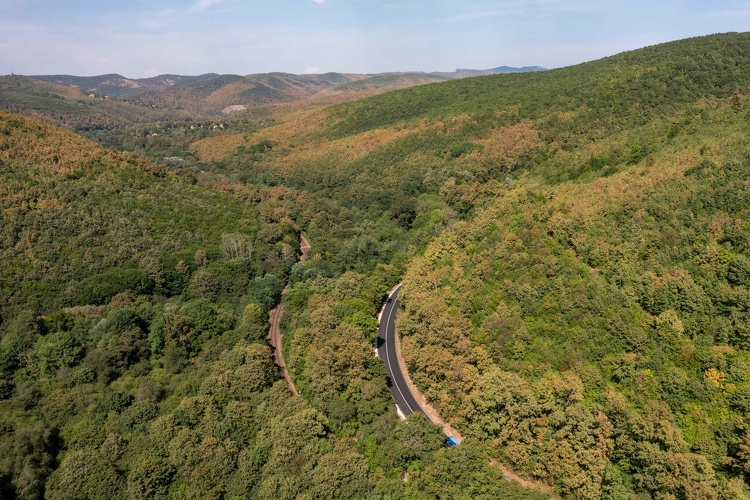 Fél évszázada várták ezt az útfelújítást: korszerűsítették Szilvásvárad-Nagyvisnyó útvonalat