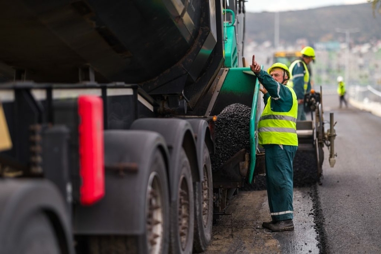Új településkapu épül Pásztó határában