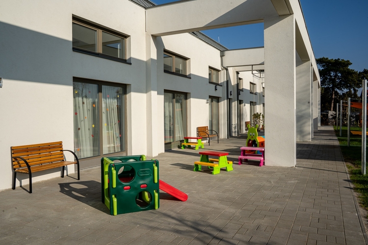 Budai agglomerációs városban épült 84 férőhelyes bölcsőde