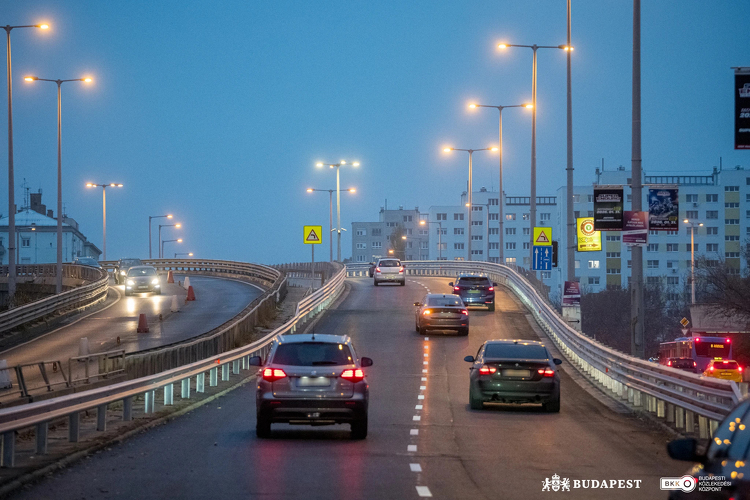 Péntek este kezdődik a Flórián téri felüljárók felújításának második üteme