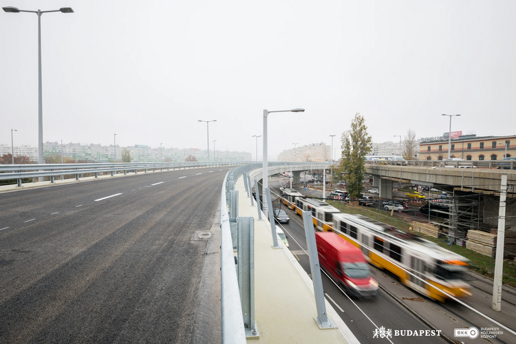 Szombat délutántól szabad az út a Flórián téri felüljárók déli hídján