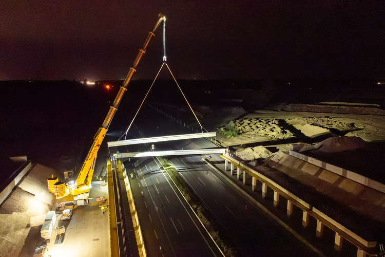 M44-es csomópont: elkészült az 5-ös főút új hídja, elindulhatott rajta a forgalom - fotók