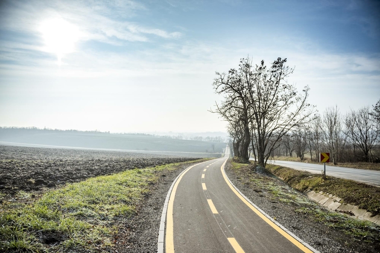 A Maros-partra vezető új kerékpárút épül Makón