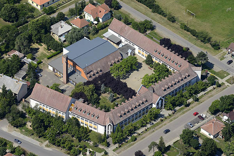 Energiahatékony megújulás kezdődhet az abádszalóki iskolában