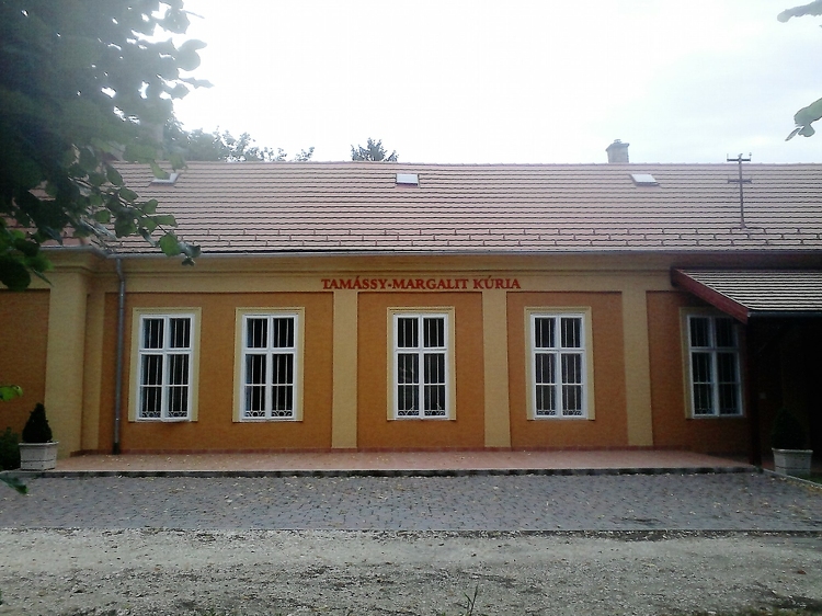 Megújulhat a felcsúti kúria