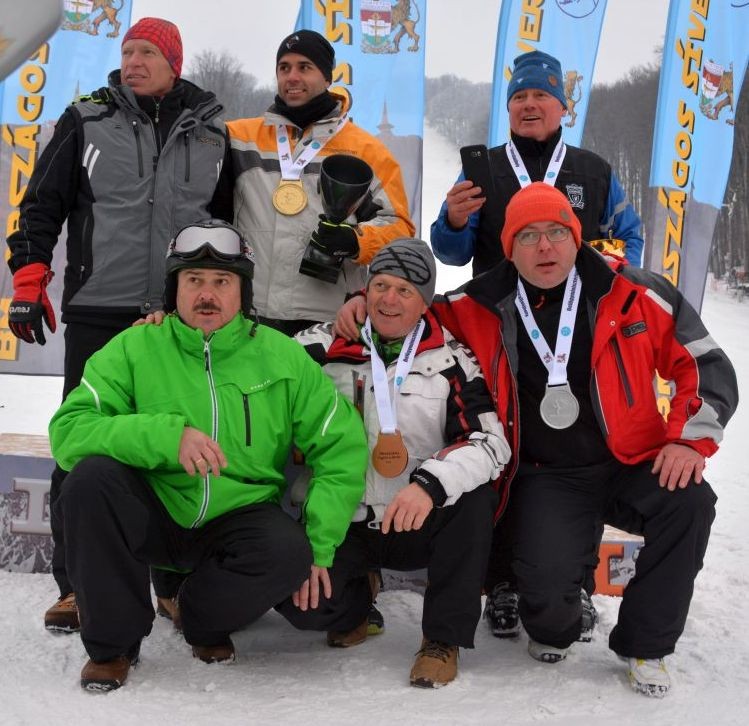 Kiválóan síelnek a nógrádi rendőrök
