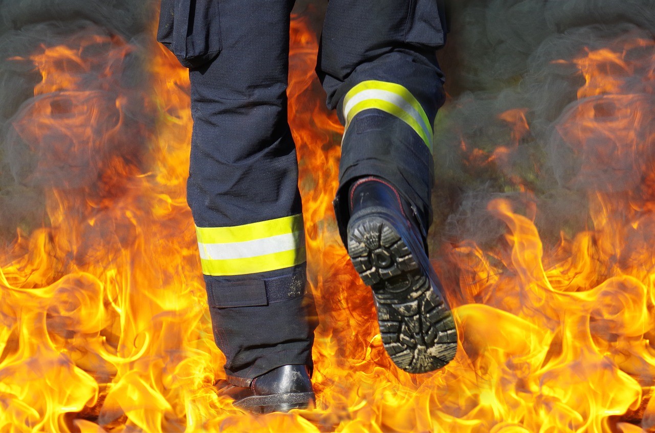 Tizenhét riasztásuk volt hétvégén a nógrádi tűzoltóknak