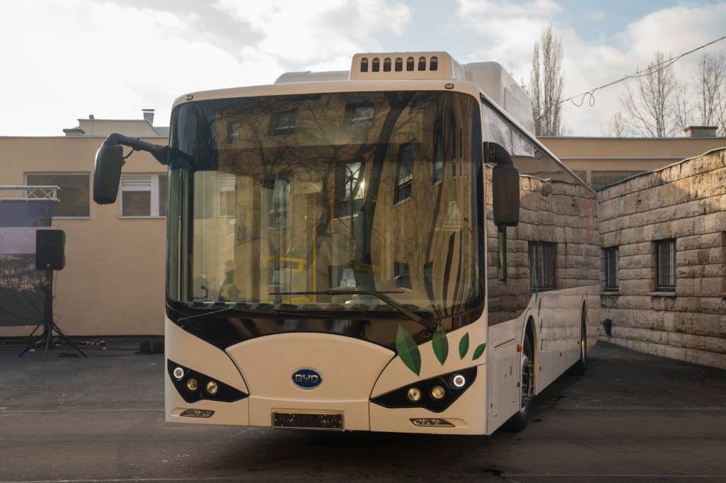 Átadták BYD első, magyarországi megrendelésre készült elektromos buszát Salgótarjánnak