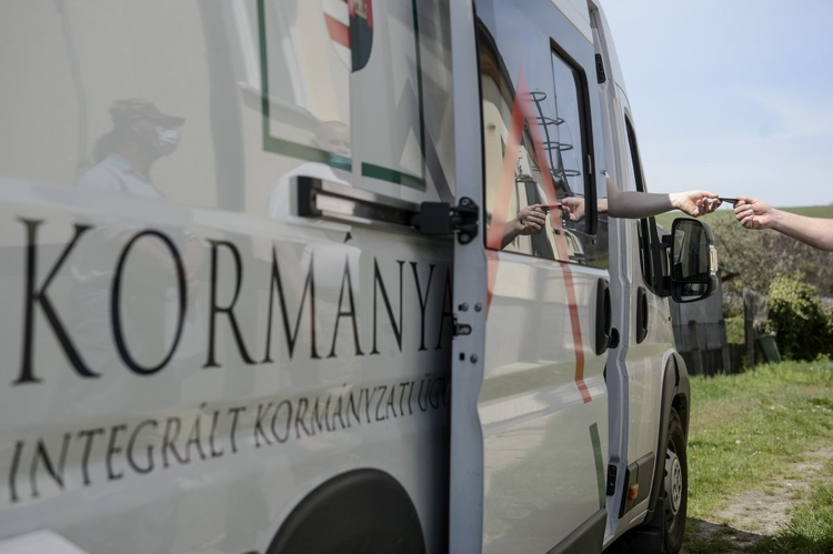 Pünkösd után Nyugat-Nógrád településeit keresi fel a kormányablakbusz