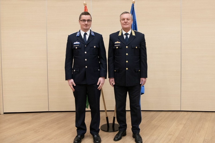 Nógrád megyei rendőrök kiemelkedő bűnügyi munkáját ismerték el
