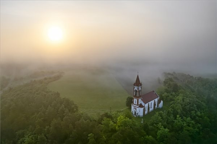 A hajnal szépségei Nógrád vármegyében