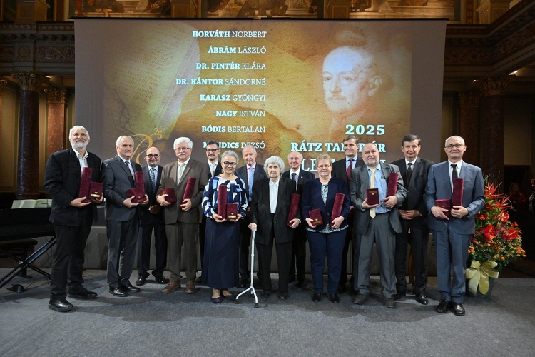 Nógrád vármegyei pedagógus is szerepel a kitüntetettek között - Átadták a 2025 évi Rátz Tanár Úr Életműdíjakat