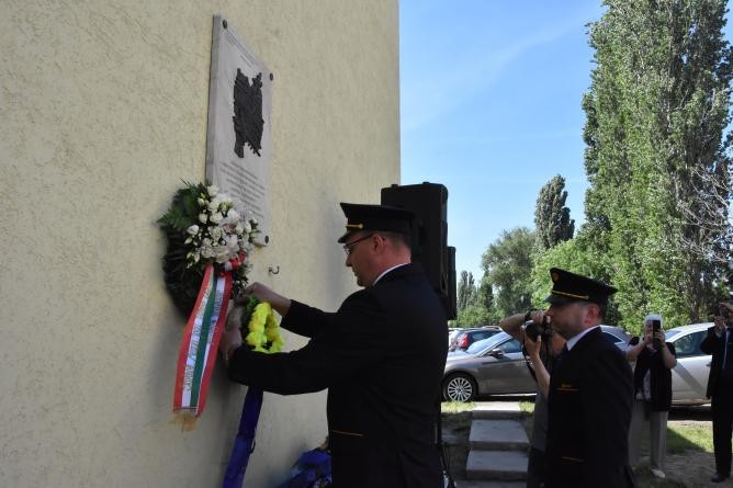 A világháborús bombázások áldozataira emlékeztek Szolnokon