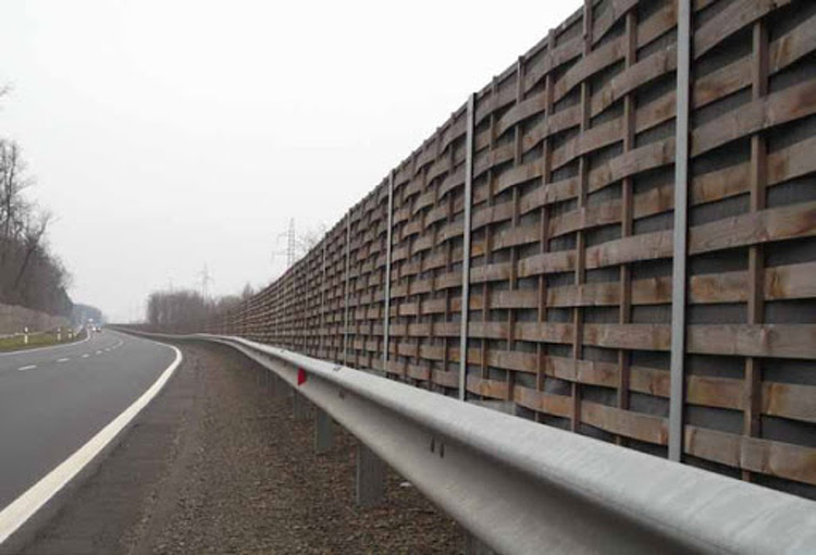 Zajvédő fal épül az M3-as autópálya kivezető szakaszán 