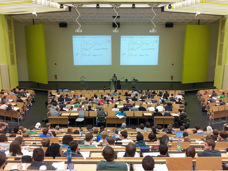 Oktatási-képzési fejlesztések a Budapesti Gazdasági Egyetemen