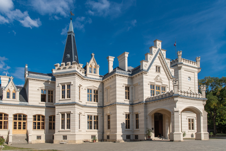 Rekordszámú látogatót fogadtak a hazai várak és a kastélyok a nyár végéig