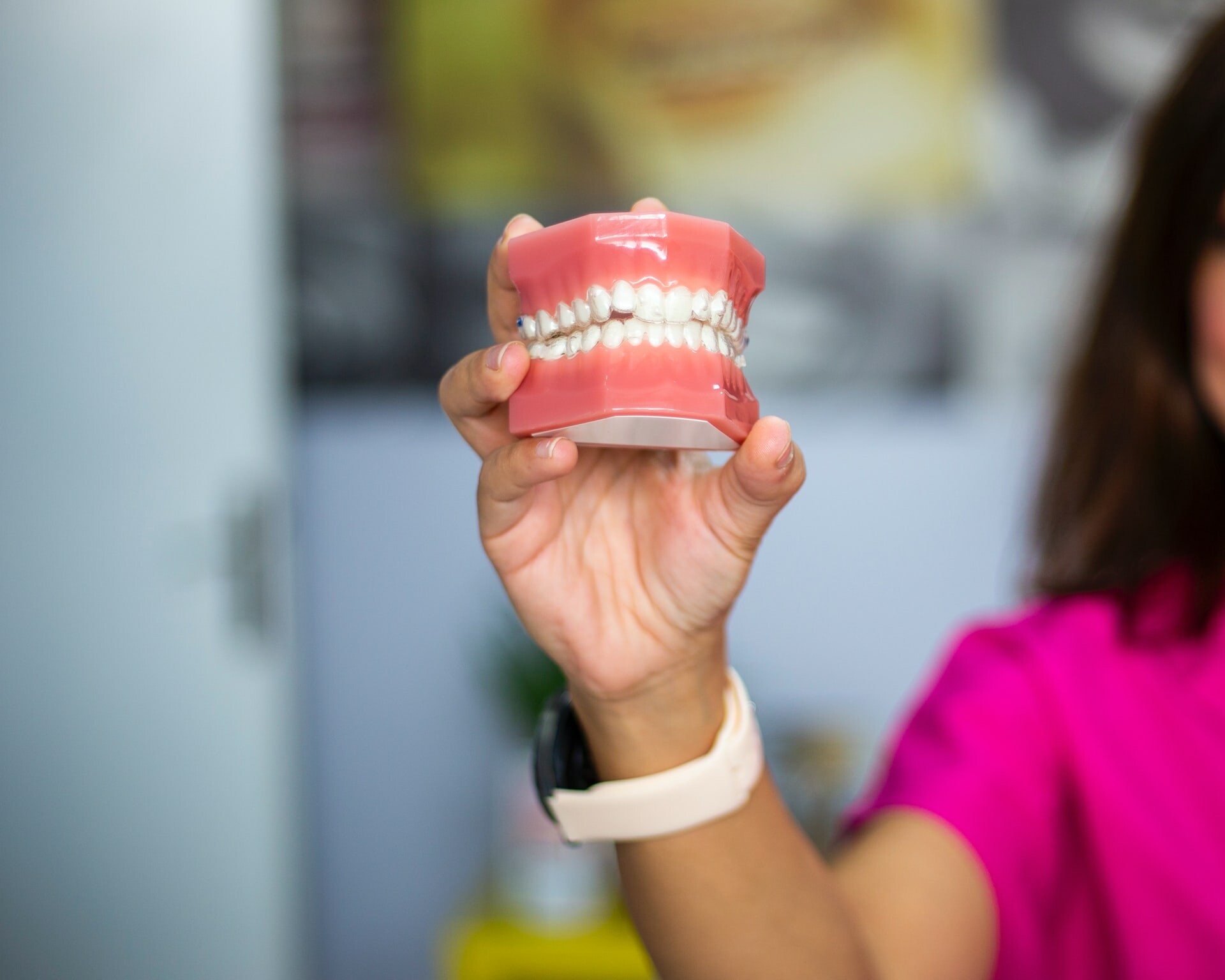 Idén 3300 gyerek fogászati szűrését végezték el a gyermekmentő szolgálat önkéntes fogorvosai