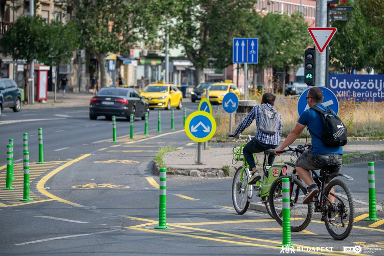 Több helyszínen is fejlesztik a kerékpáros infrastruktúrát a fővárosban
