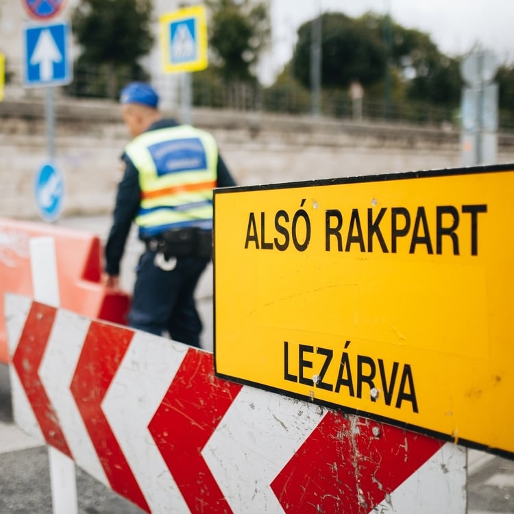 Már harmadfokú az árvízvédekezési készültség minden budapesti Duna-szakaszon