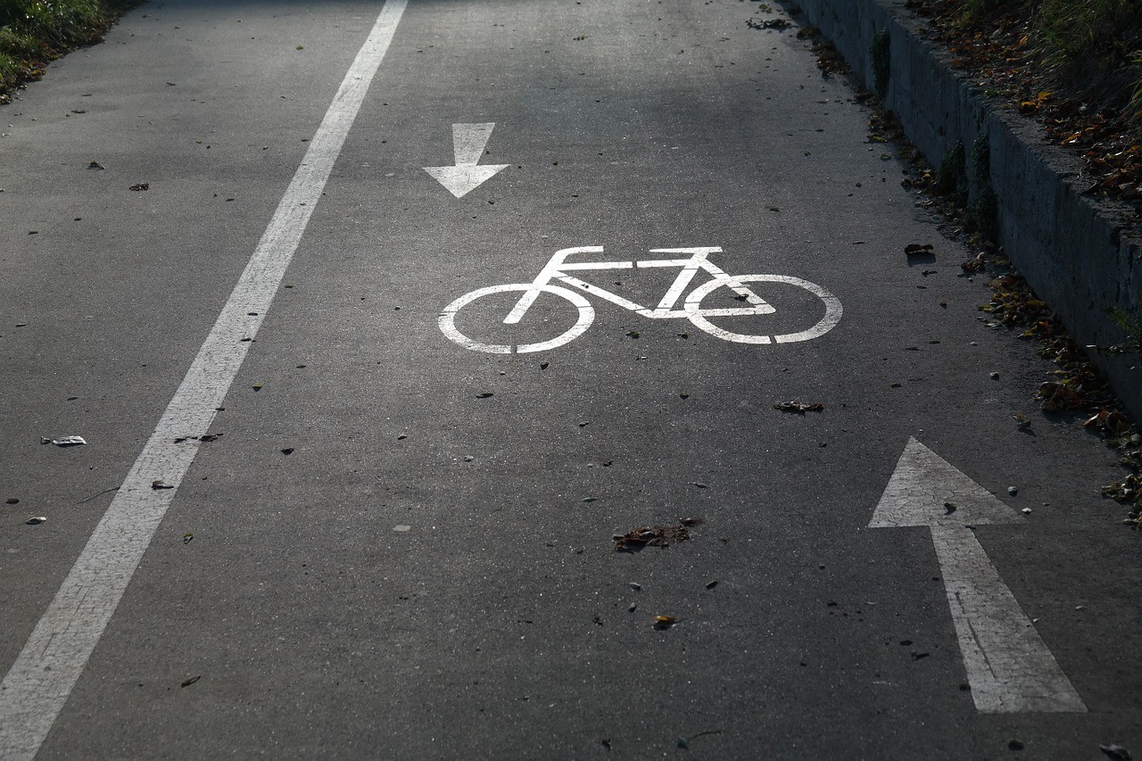 Folyamatosan javítják a kerékpározás infrastrukturális feltételeit