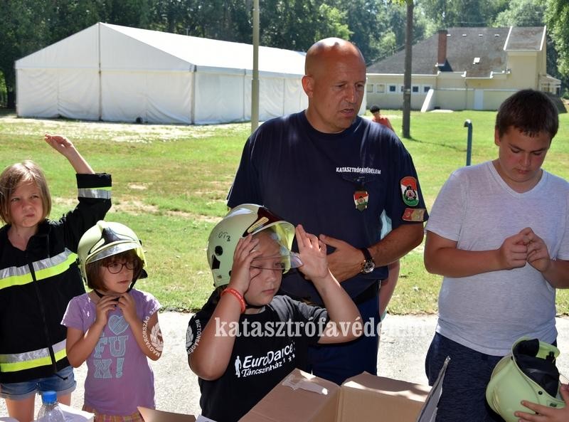 Először indult katasztrófavédelmi ifjúsági tábor Balatonföldváron