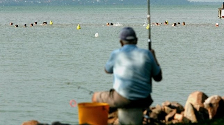 Emelkedik a balatoni horgászjegyek ára
