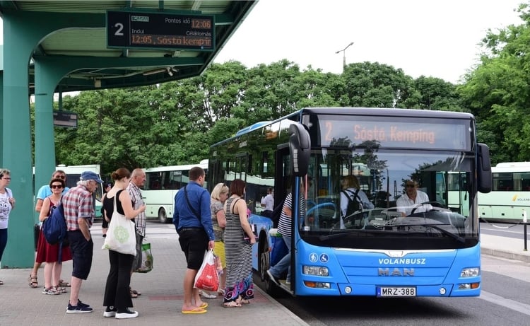 Menetrendváltozás lép életbe október 30. és november 1. között a siófoki 1-es és 2-es buszjáratokon